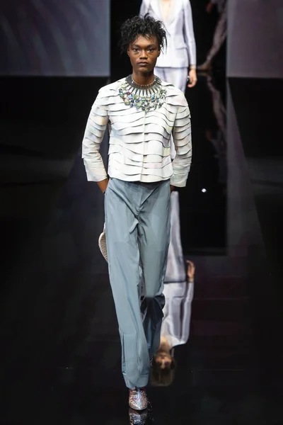 Look 22